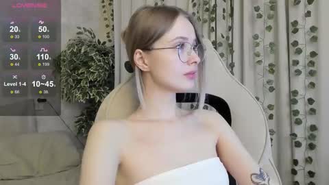 mell milles online show from 31, 10, 2025