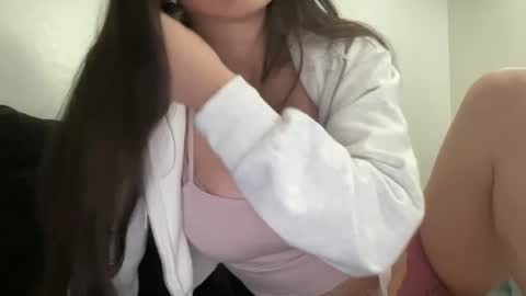 Snapshot of mellie__ chatting on 9, 3, 2025 mellie__ online show from 9, 3, 2025