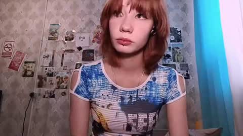 Snapshot of mellieclosson chatting on 22, 6, 2026 Emma online show from 22, 6, 2026