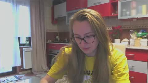 Melly online show from 12, 2, 2025