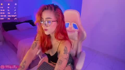Snapshot of melodie_roy chatting on 16, 5, 2026 Melodie Roy 999 online show from 16, 5, 2026