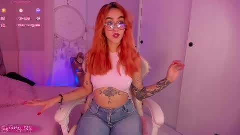 Snapshot of melodie_roy chatting on 2, 6, 2026 Melodie Roy 999 online show from 2, 6, 2026