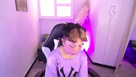 Snapshot of melody701583as chatting on 4, 2, 2026 melody701583as online show from 4, 2, 2026