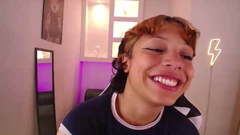 Snapshot of melody701583as chatting on 27, 3, 2026 melody701583as online show from 27, 3, 2026