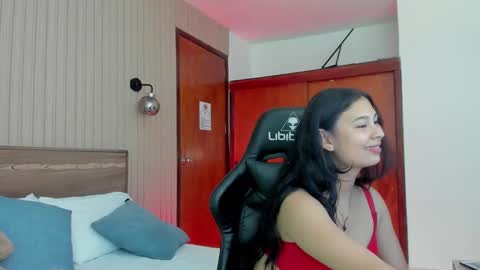 Snapshot of melody_flowers chatting on 24, 12, 2024 Melody online show from 24, 12, 2024