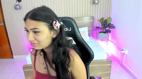 Snapshot of melody_flowers chatting on 22, 2, 2025 Melody online show from 22, 2, 2025