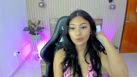 Snapshot of melody_flowers chatting on 7, 3, 2025 Melody online show from 7, 3, 2025