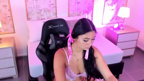 Snapshot of melody_flowers chatting on 29, 9, 2025 Melody online show from 29, 9, 2025