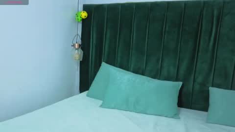 Snapshot of melody_kener chatting on 22, 7, 2026 melody_kener online show from 22, 7, 2026