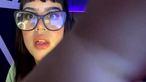 Snapshot of melodydreams1520 chatting on 29, 9, 2025 melodydreams1520 online show from 29, 9, 2025