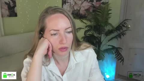 Melody My schedule this week  Wednesday Thursday Sunday online show from 15, 4, 2026