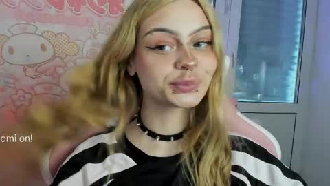 Snapshot of melonipinkbb chatting on 26, 4, 2026 MELONI online show from 26, 4, 2026