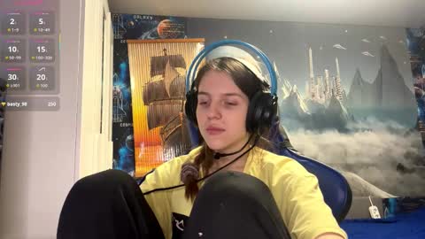 Hi Im Aria 18 years old online show from 12, 3, 2026