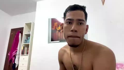 memolesta13 online show from 26, 12, 2024