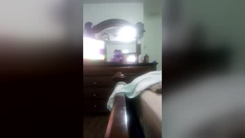 Snapshot of men_seeker956tx chatting on 3, 7, 2026 men_seeker956tx online show from 3, 7, 2026