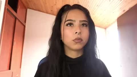 Menca of your love online show from 26, 11, 2025