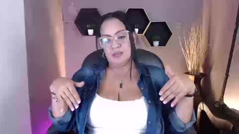 Snapshot of menfismuller1 chatting on 8, 9, 2025 menfismuller online show from 8, 9, 2025