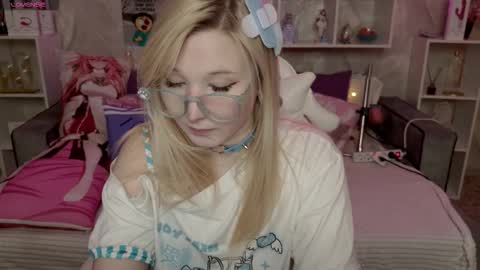 MeowkaKitty online show from 15, 2, 2026