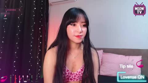 Snapshot of meowkami chatting on 12, 10, 2025 meowkami online show from 12, 10, 2025