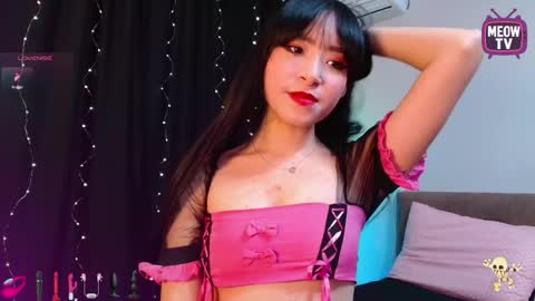 Snapshot of meowkami chatting on 14, 11, 2025 meowkami online show from 14, 11, 2025