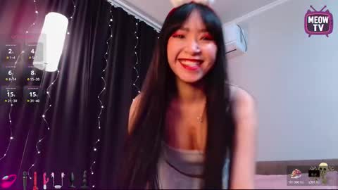 Snapshot of meowkami chatting on 17, 11, 2025 meowkami online show from 17, 11, 2025