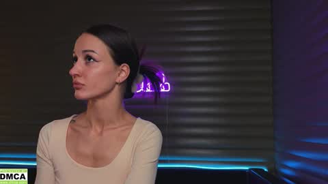  NIKKY  STIVE     Every day from 1000  to 200  EST time. online show from 27, 10, 2025