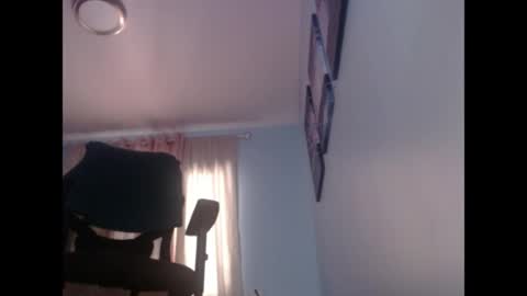Snapshot of meowzers777 chatting on 7, 6, 2026 meowzers777 online show from 7, 6, 2026