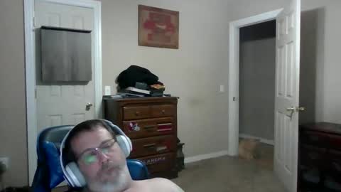 Snapshot of mercer1977 chatting on 4, 5, 2026 mercer1977 online show from 4, 5, 2026