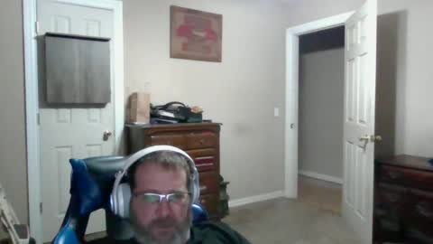 Snapshot of mercer1977 chatting on 12, 6, 2026 mercer1977 online show from 12, 6, 2026
