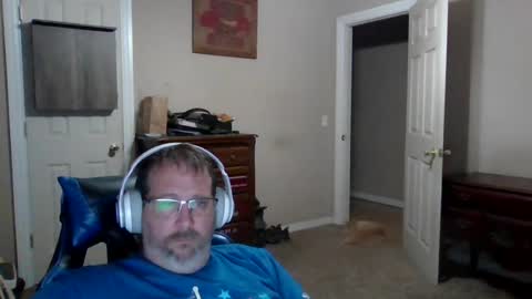 Snapshot of mercer1977 chatting on 5, 7, 2026 mercer1977 online show from 5, 7, 2026
