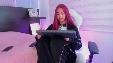 meredith_spencer online show from 25, 2, 2025