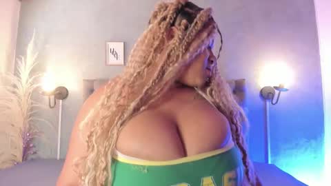 meridalane online show from 25, 11, 2025