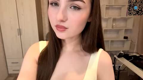 Snapshot of meridethvilca chatting on 19, 10, 2025 Rina online show from 19, 10, 2025