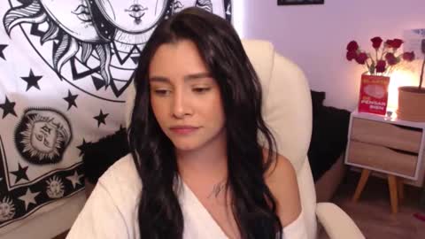 Merilyn  online show from 5, 11, 2025