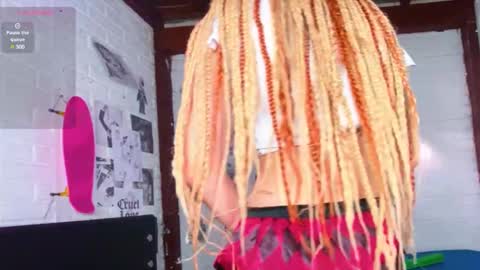 Snapshot of merlinabad chatting on 23, 12, 2024 AURORA online show from 23, 12, 2024