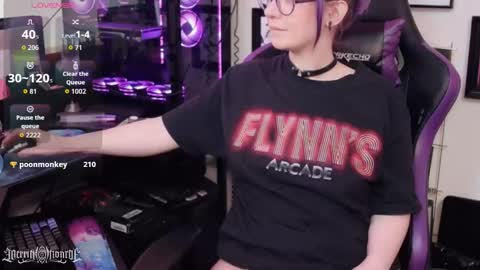 Snapshot of merrickmonroe chatting on 17, 10, 2025 merrick monroe online show from 17, 10, 2025