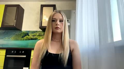 Snapshot of merrileesmoldt chatting on 2, 6, 2026 Stefani online show from 2, 6, 2026
