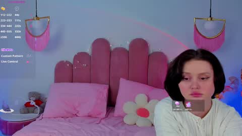 Anna online show from 7, 3, 2025