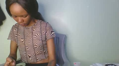 meggy and bree online show from 27, 4, 2026