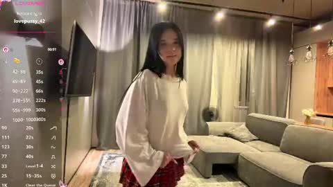Snapshot of mewpuff chatting on 30, 6, 2026 mewpuff online show from 30, 6, 2026