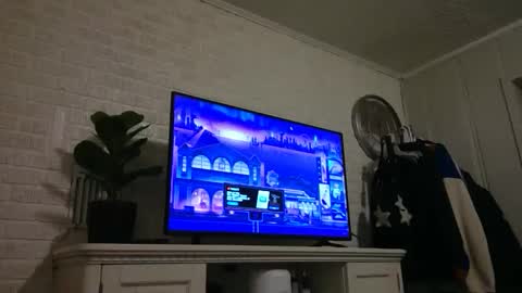 Snapshot of mewxia3 chatting on 11, 12, 2024 Mia online show from 11, 12, 2024