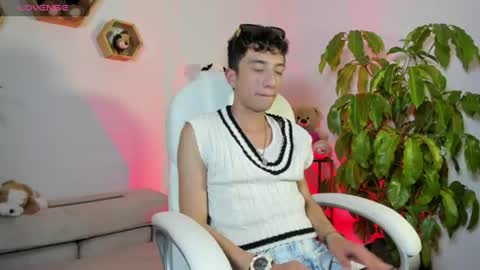 Snapshot of mhatias_ chatting on 13, 7, 2026 MATHIAS online show from 13, 7, 2026