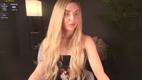 Snapshot of mi1a_ chatting on 10, 7, 2026 mi1a_ online show from 10, 7, 2026
