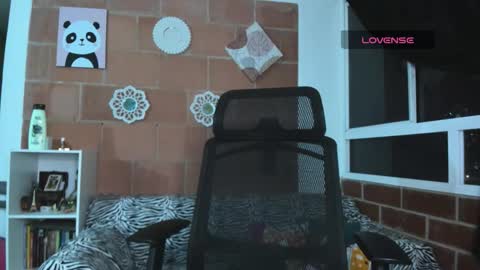 mia__love111 online show from 14, 2, 2026