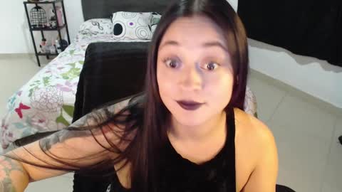 Snapshot of mia_adams_red chatting on 7, 12, 2024 mia online show from 7, 12, 2024