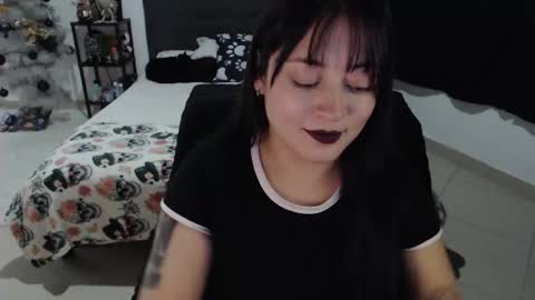 Snapshot of mia_adams_red chatting on 22, 12, 2024 mia online show from 22, 12, 2024