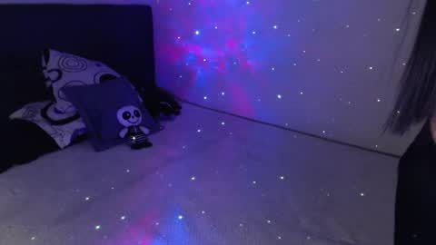 Snapshot of mia_adams_red chatting on 28, 1, 2025 mia online show from 28, 1, 2025