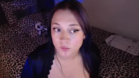 Snapshot of mia_adams_red chatting on 4, 3, 2025 mia online show from 4, 3, 2025