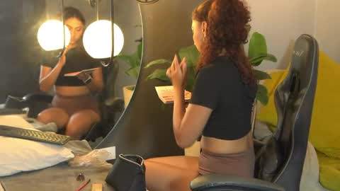 Snapshot of mia_belmont chatting on 29, 5, 2026 Belmont and Mia online show from 29, 5, 2026