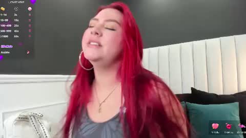 Snapshot of mia_blumm_ chatting on 7, 7, 2026 Mia online show from 7, 7, 2026